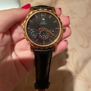 Neo Watch Black/ Gold